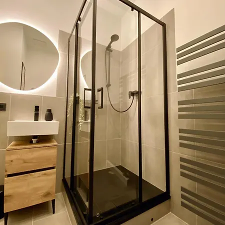 371living, Altbau-charme Am Kassberg, Perfekt Fuer Workation, Urlaub Oder Kurztrip, Entdecke Chemnitz, Moderne Kueche, Waschmaschine, Smart Tv, Schnelles Wlan, Bequemes Bett * Chemnitz