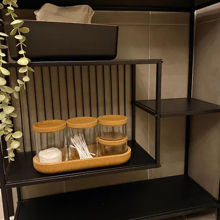 Lägenhet 371living, Altbau-charme Am Kassberg, Perfekt Fuer Workation, Urlaub Oder Kurztrip, Entdecke Chemnitz, Moderne Kueche, Waschmaschine, Smart Tv, Schnelles Wlan, Bequemes Bett